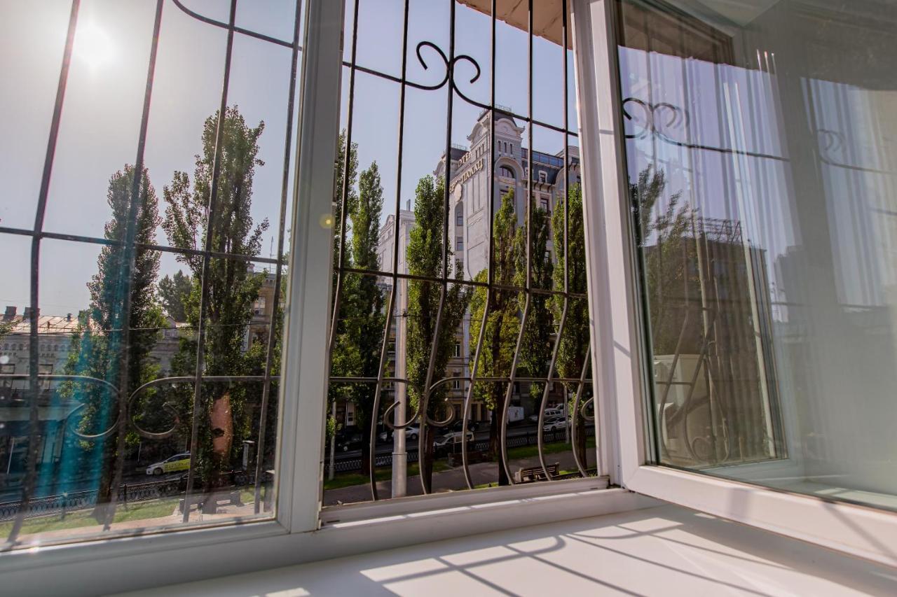Big Jacuzzi , Sauna , Khreshchatyk Apartments เคียฟ ภายนอก รูปภาพ