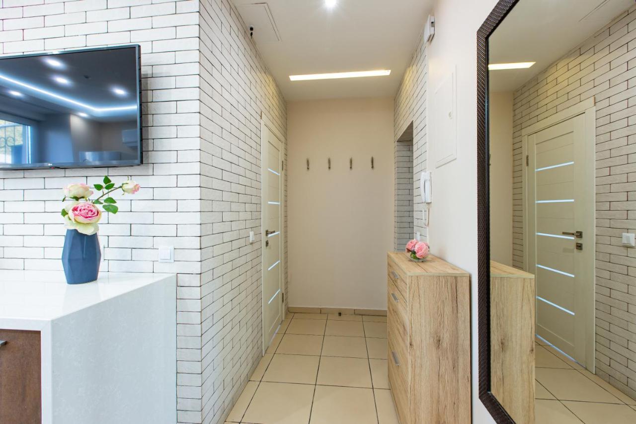 Big Jacuzzi , Sauna , Khreshchatyk Apartments เคียฟ ภายนอก รูปภาพ