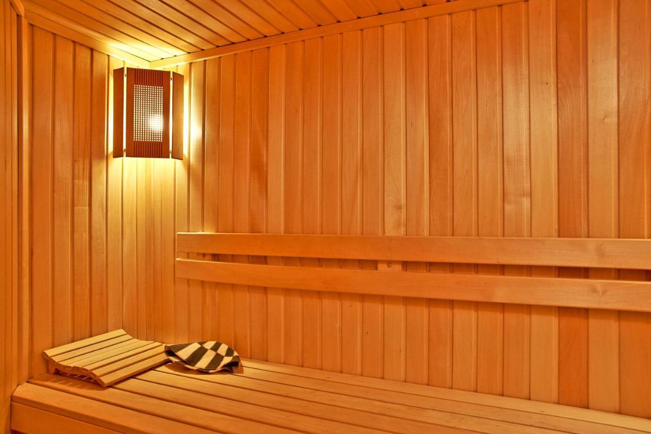 Big Jacuzzi , Sauna , Khreshchatyk Apartments เคียฟ ภายนอก รูปภาพ
